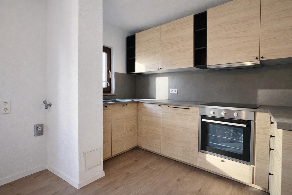 Zentrumsnahe renovierte 4-Zimmer Wohnung mit Balkon