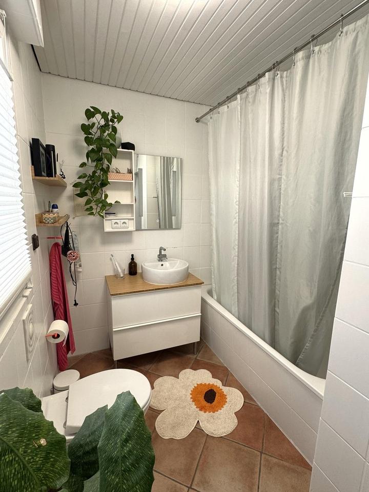 Top gepflegtes Reihenendhaus mit viel Platz und Traumgarten in ruhiger Lage – Bild 11