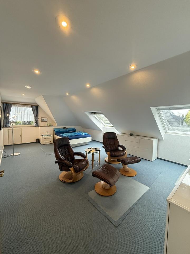 Großzügiges Einfamilienhaus mit Garten, Doppelgarage & vielseitigen Nutzungsmöglichkeiten – Bild 37