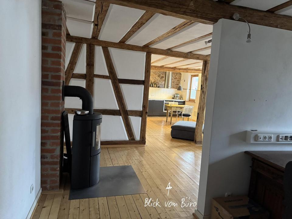 Haus mit zwei Wohneinheiten und einem separaten großen Garten – Bild 12