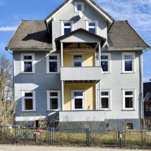 Großzügige 4 Zimmer Wohnung, 120qm frisch saniert