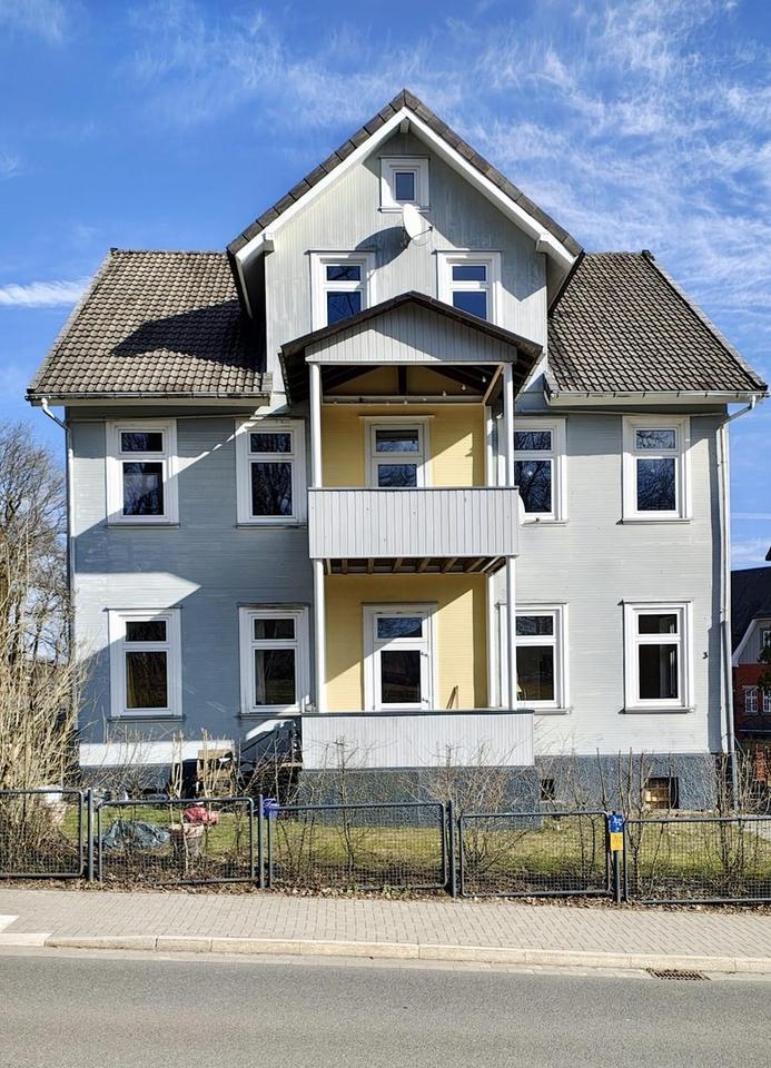 Großzügige 4 Zimmer Wohnung, 120qm frisch saniert