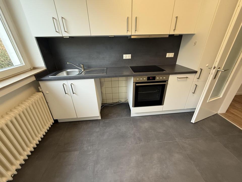 Sonnige 3ZKB beim Jung-Stilling KH, mit Aufzug, mit EBK, neues Bad gepl., elektr. Garage, renov. – Bild 18