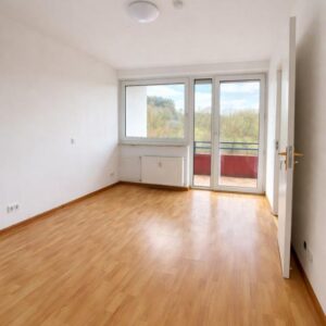 Großzügige 3-Zimmer-Wohnung mit Balkon und 2 Bädern – Warmmiete inkl. Strom & Heizkosten