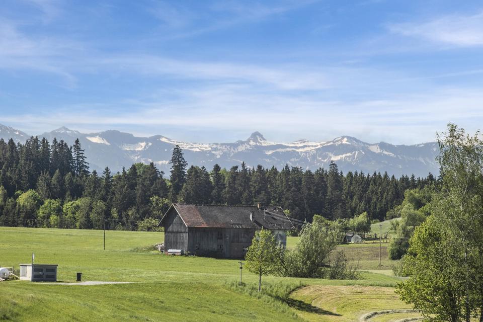 Besonderes Anwesen in Alleinlage mit Bergsicht – voll erschlossen, sofort rentabel, erweiterbar – Bild 19
