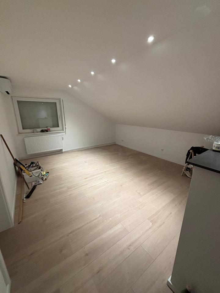 Zwei-Zimmer-Wohnung, EBK, Klima, Abstellraum – Bild 8