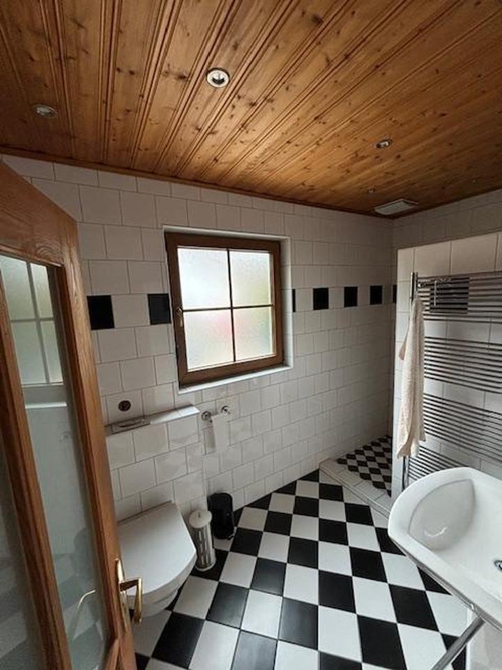 gepflegtes EFH mit Garten, Doppelgarage, Gartenhaus uvm. in Weisendorf – Bild 7