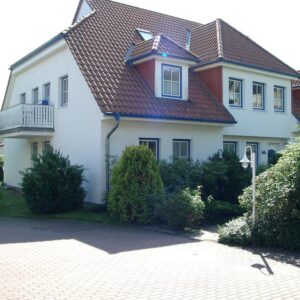 Ferienwohnung Prerow/Darß, 60m², 3 Zimmer, parterre, Südterrasse, PKW-Stellplatz