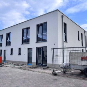 NEUBAU Erstbezug DHH mit Garage | PV Wärmepumpe | 3 Bäder | 173 qm | 339qm provisionsfrei | Top Lage