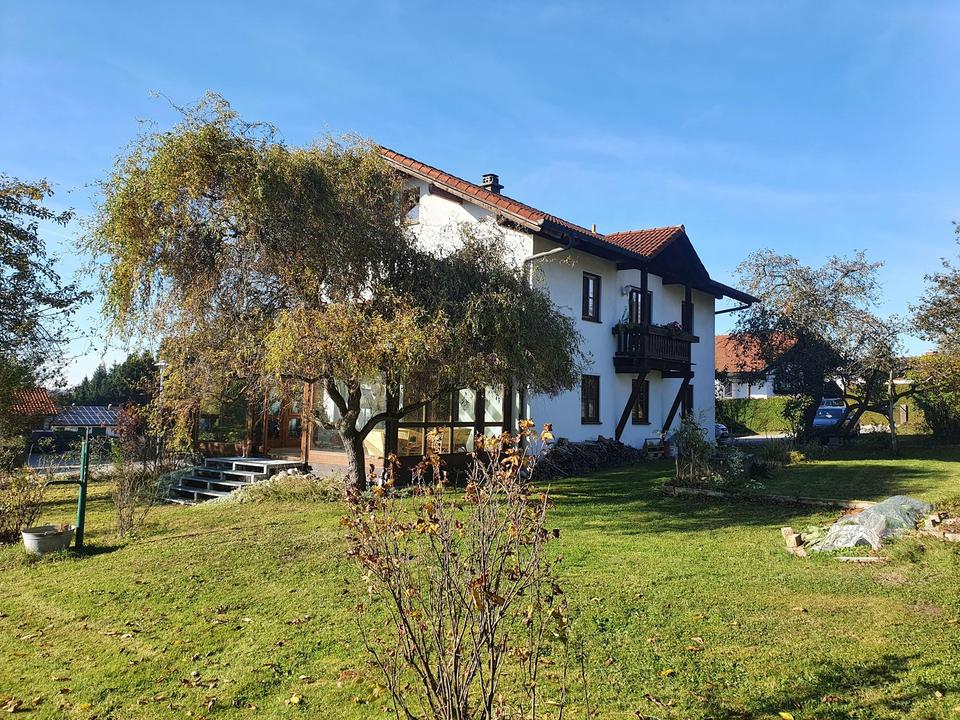 Bieterverfahren: 2-Fam.Haus inkl. 1700qm Grund in Engelsberg – Bild 4