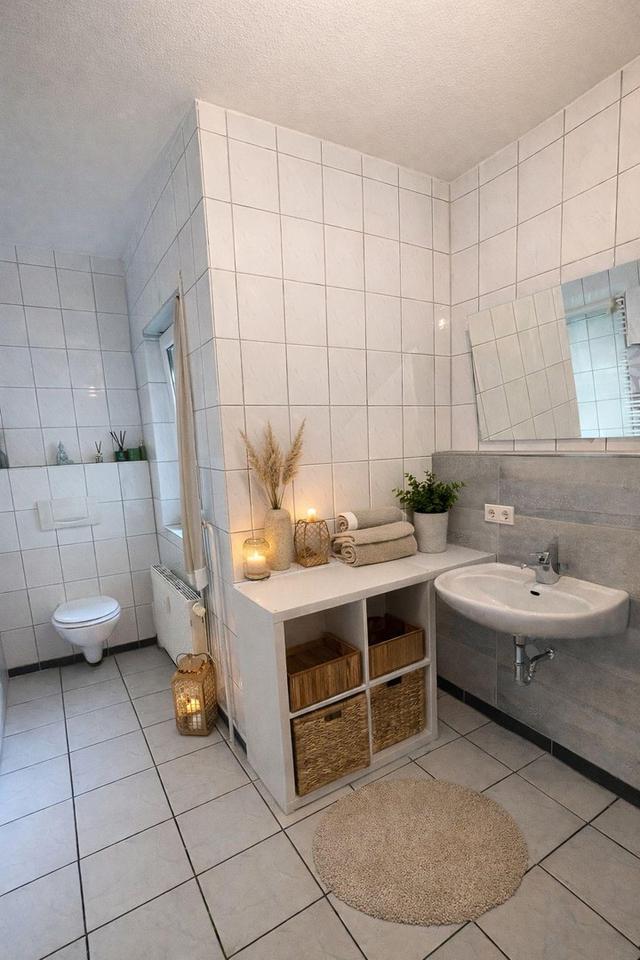 Moderne 2-Zimmer-Wohnung mit Balkon, Carport & Aufzug im Ortskern von Dieringhausen – Bild 17