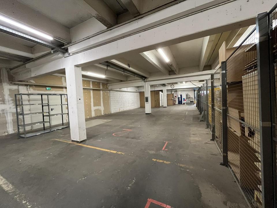 Großräumige helle Büroflächen - Provisionsfrei - Auf Wunsch 235 qm Lager – Bild 9
