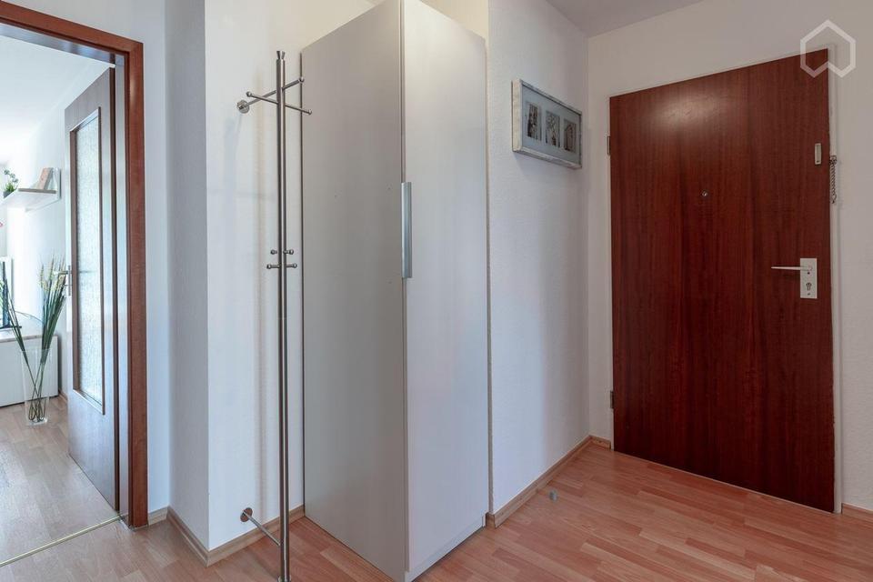 Helle Wohnung mit Balkon – Bild 11