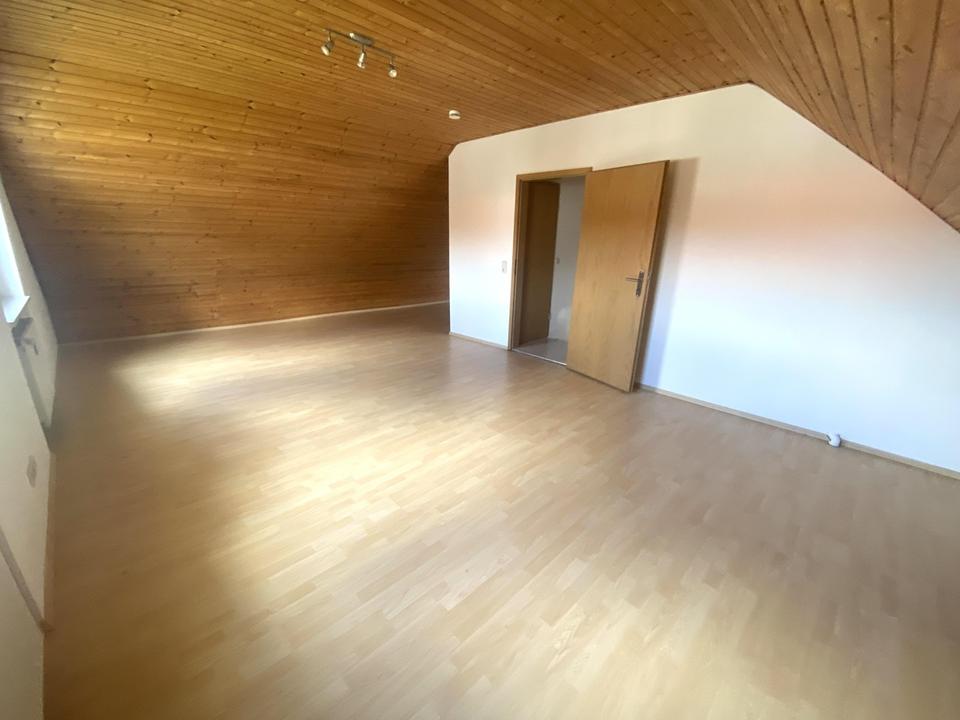 DHH ca. 170 qm Wohnfläche Balkon Carport Stellfläche Garten – Bild 18