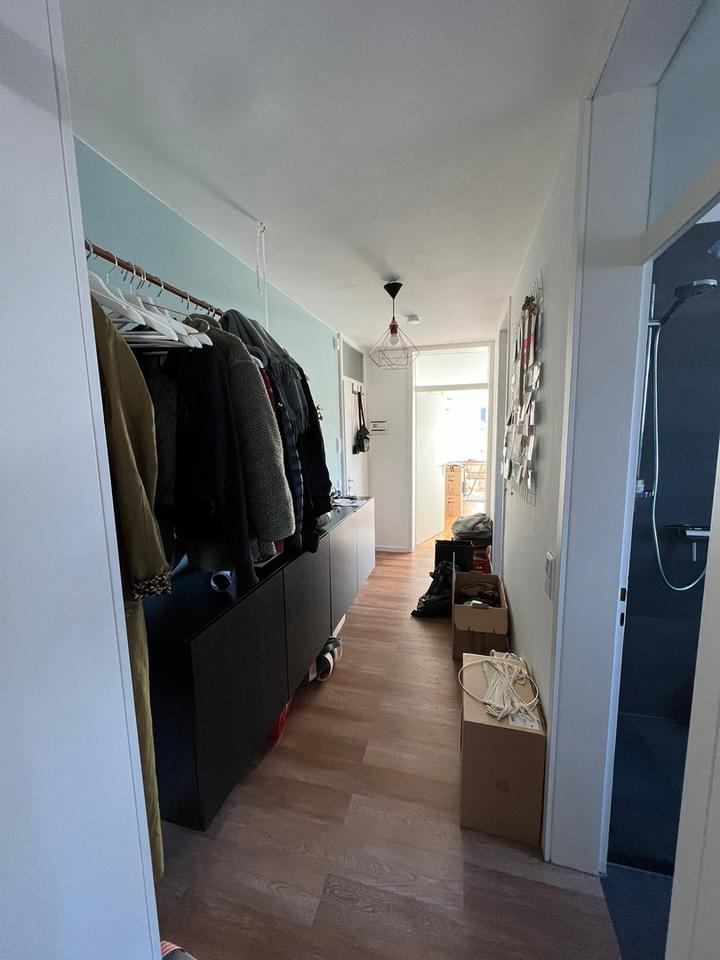 2 Zimmer, Einbauküche, hochwertiges Bad, Südbalkon – Bild 5