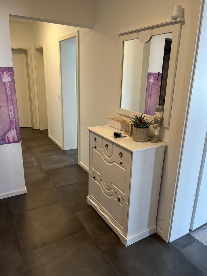 Traumhafte sonnige 3 Zimmer Wohnung in Königsbrunn – Bild 7