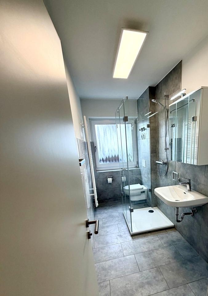 Sonnige 2-Zimmer-Erdgeschosswohnung mit Gartenzugang - 93059 Regensburg – Innstraße