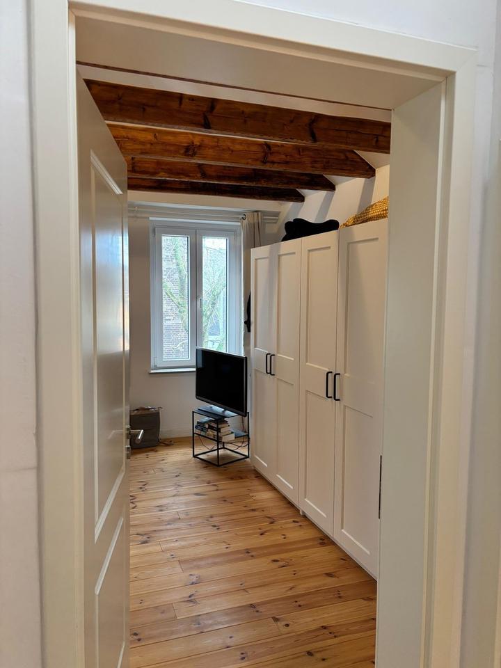 kernsanierte Dachgeschosswohnung in Duisburg-Ruhrort – Bild 7