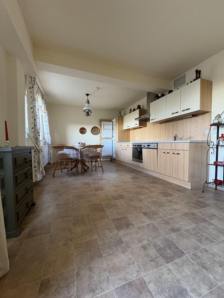 3-Zimmer-Souterrainwohnung mit Küche in Ermreus – Bild 3