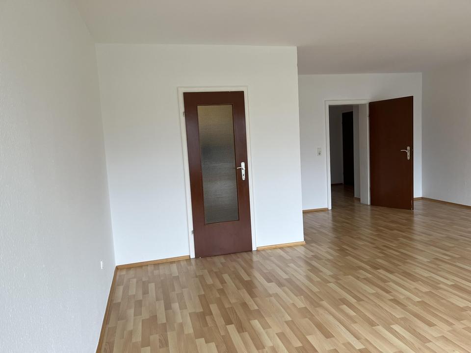 Wohnung mit exklusivem Rheinblick und Einzelgarage + Stellplatz – Bild 5