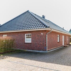 Gepflegtes Einfamilienhaus (Walmdachbungalow) ohne Makler