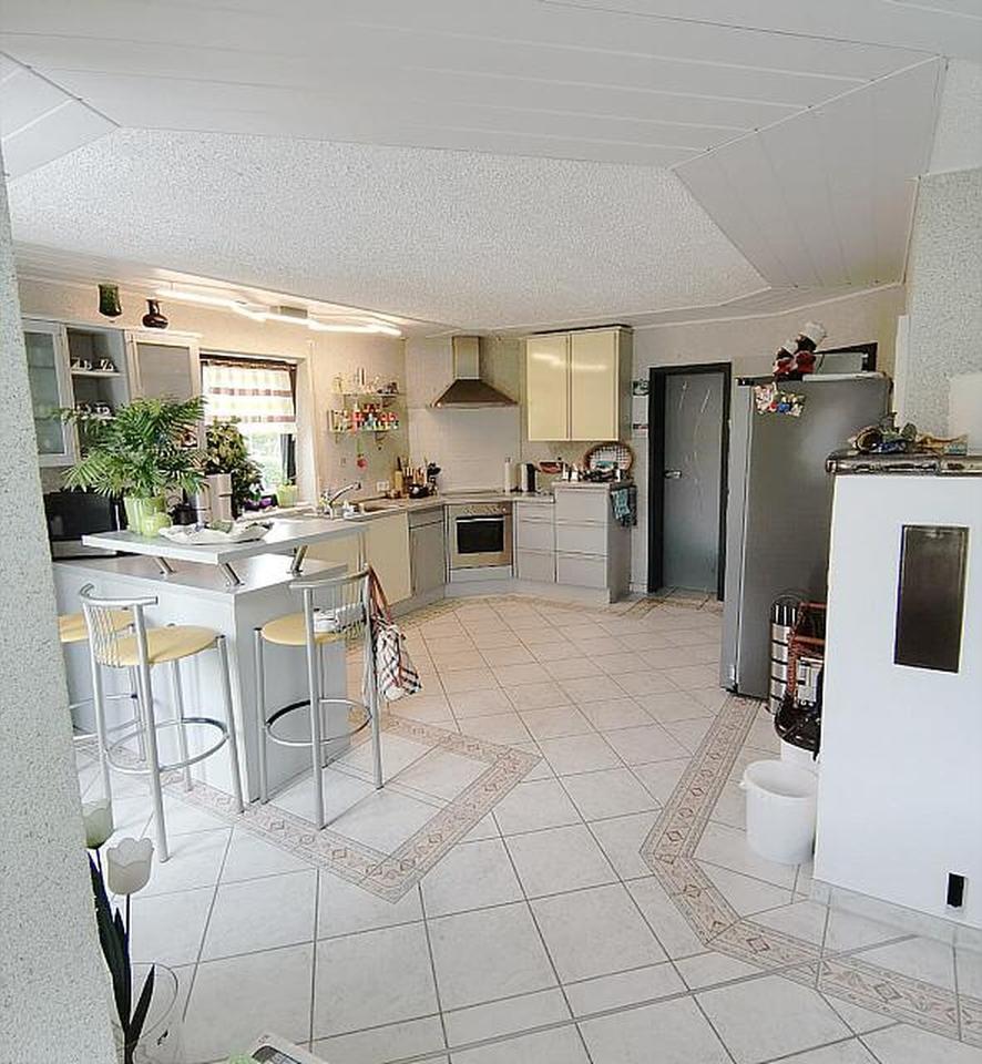 Modernes Einfamilienhaus mit neuer Heizung! Sehr gepflegt! – Bild 4