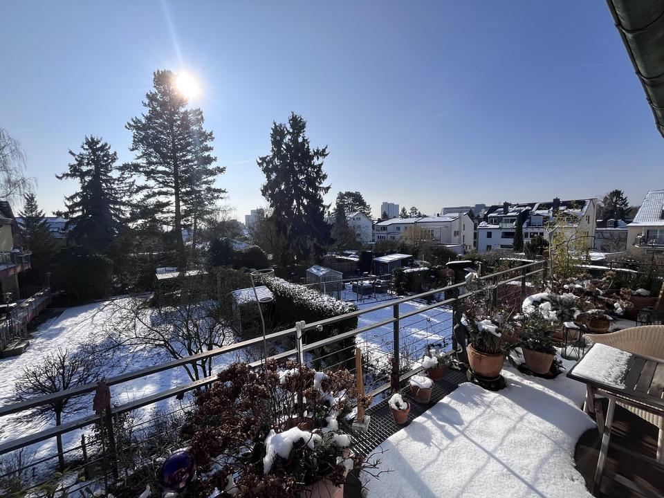 Große 5,5-Zi-Maisonette mit großer Südterrasse – ruhige Lage am Huthpark nahe Bornheim