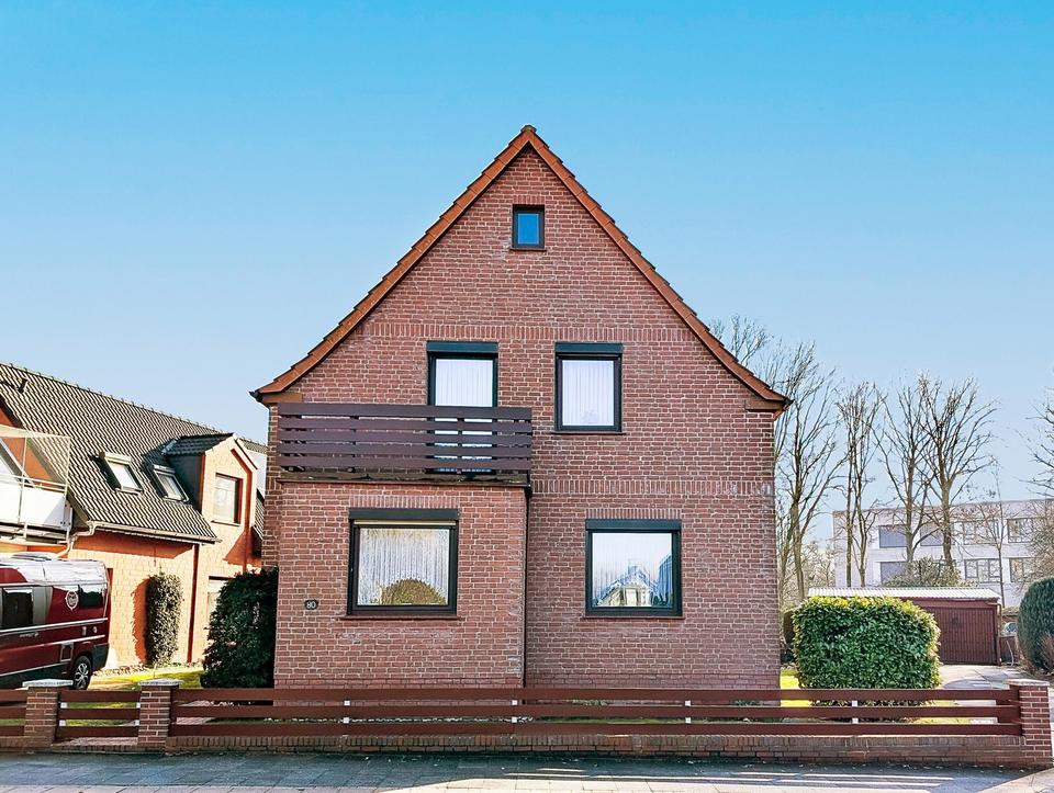 Provisionsfrei - Einfamilienhaus in Aumund-Hammersbeck mit 1.213 m² Grundstück & Doppelgarage