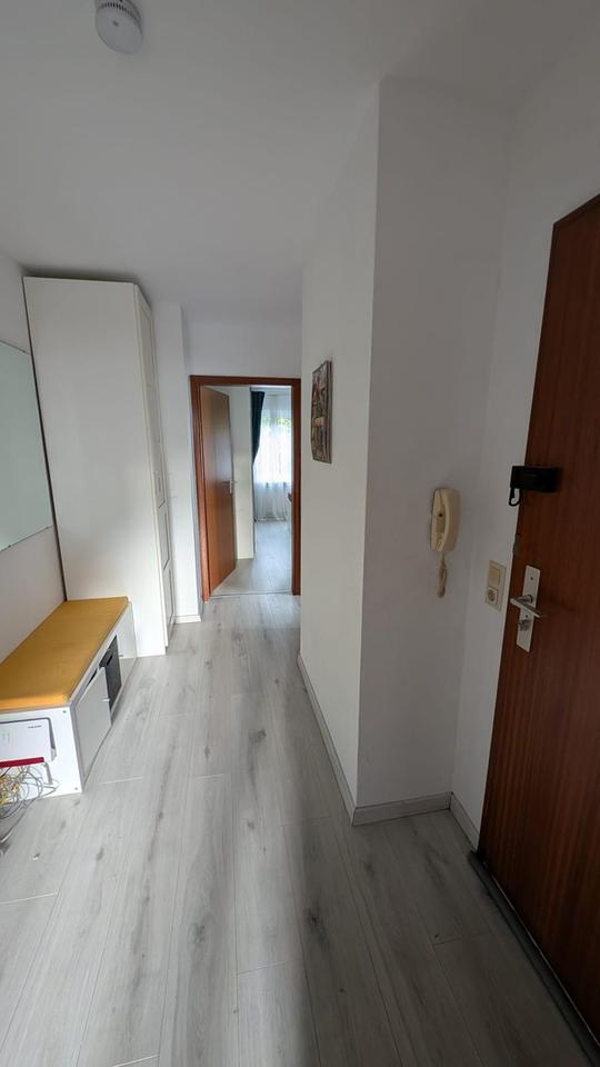 3ZKB schön geschnitten mit Hobbyraum, Terrasse und Gartenmitbenutzung in ausgezeichneter Lage