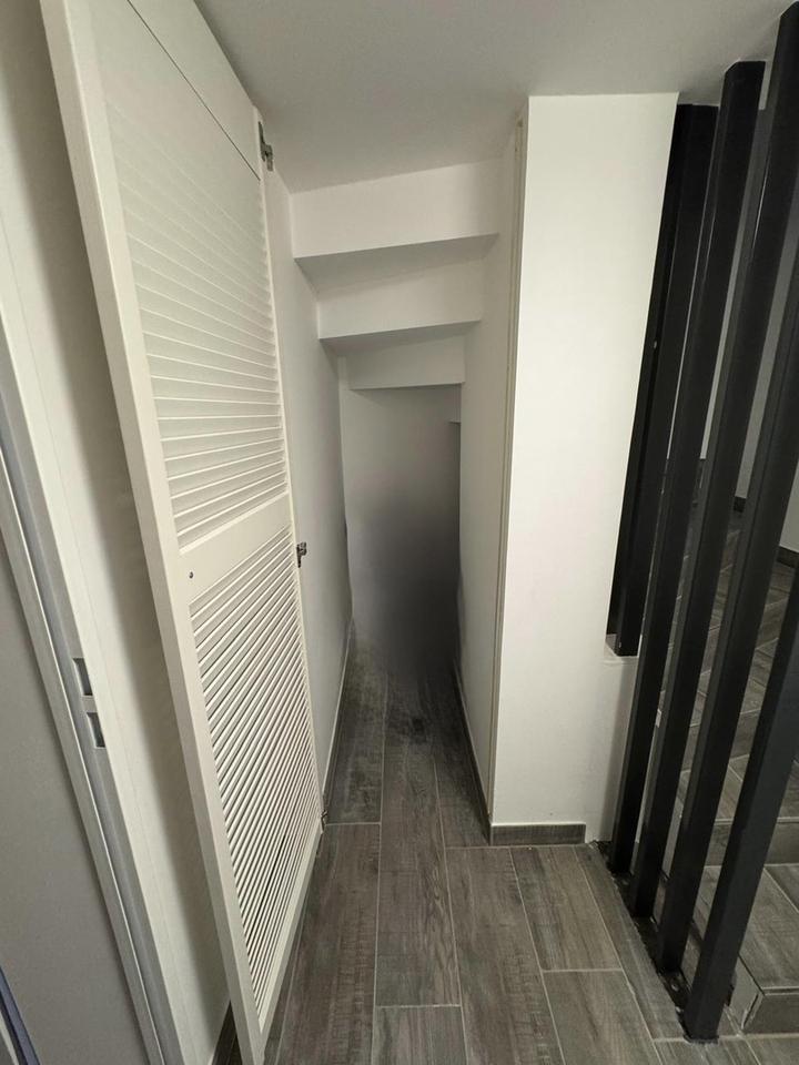 Kernsaniertes Reihenendhaus mit 2 Garagen – Bild 8