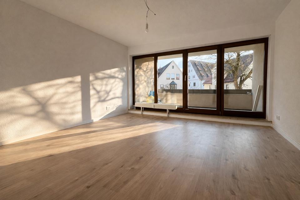 Zentrumsnahe renovierte 4-Zimmer Wohnung mit Balkon – Bild 3
