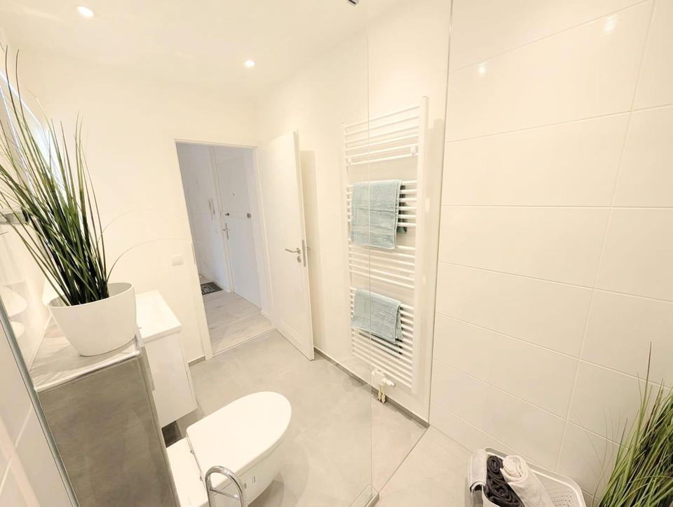 Provisionsfrei | Helle 2-Zimmer-Wohnung | Erstbezug nach Komplettsanierung | barrierefrei – Bild 7