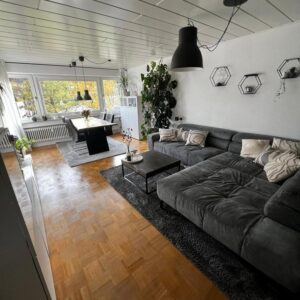 Charmante, helle 2,5-Zimmer-Wohnung am Fuße des Honbergs (Wohnung nicht möbliert)