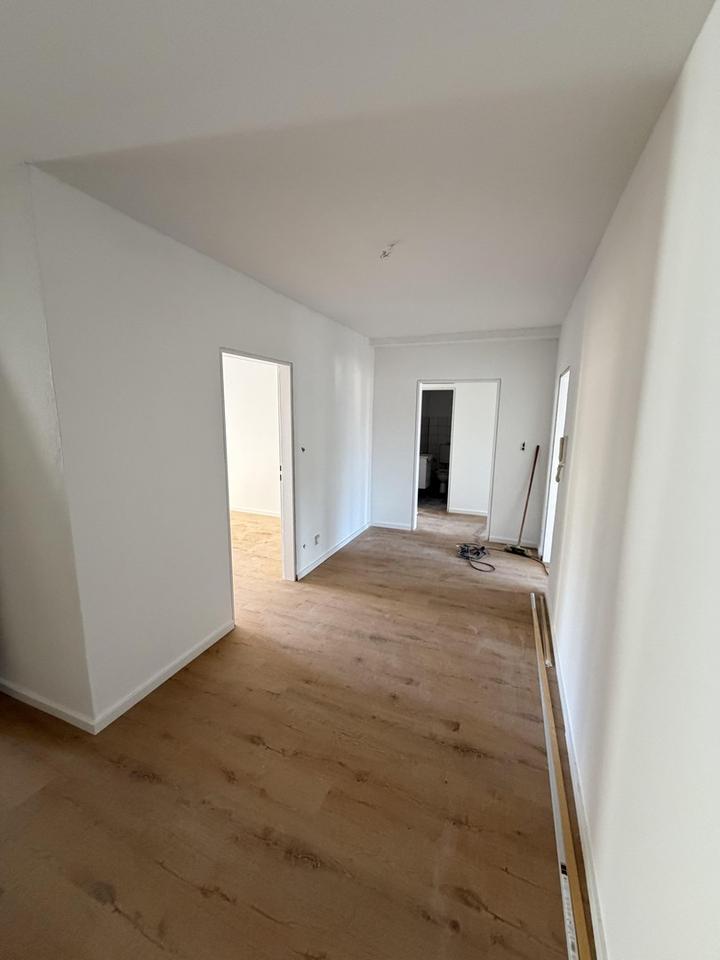 Charmante 3-Zimmer Wohnung mit Balkon - frisch renoviert – Bild 5
