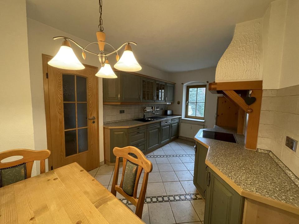 Gepflegtes Stadthaus mit Garten und Terrasse – Bild 7