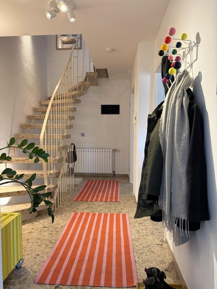 Top gepflegtes Reihenendhaus mit viel Platz und Traumgarten in ruhiger Lage – Bild 2