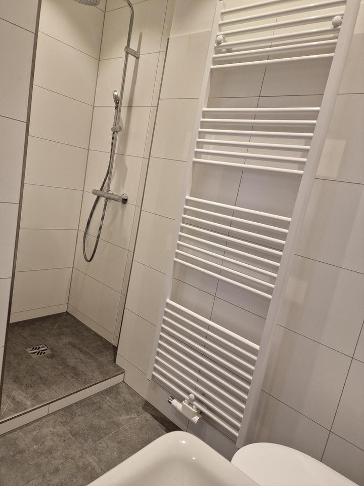 Großzügige 5-Zimmer-Wohnung in der ruhigen Arndtstraße im beliebten Kaiserstraßenviertel – Bild 24