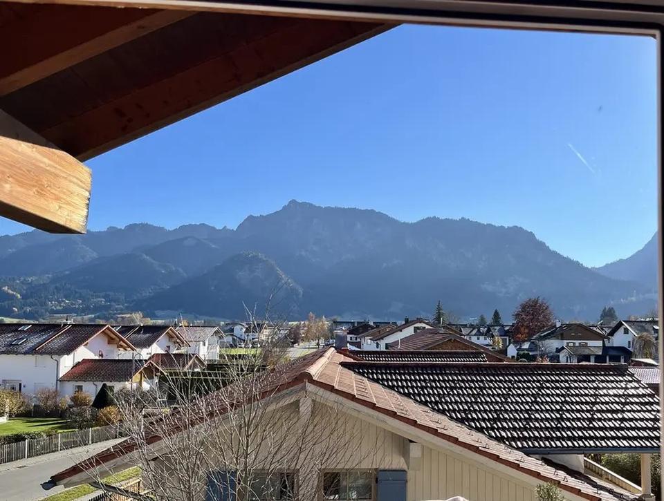 Reserviert - 3-Zimmer DG Wohnung m. Berg- u. Schlossblick in Schwangau, Nähe Forggensee