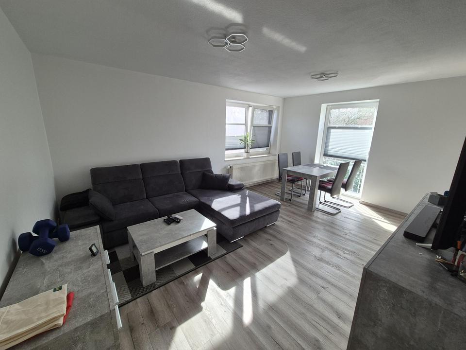 Modernisierte Eigentumswohnung in Emden-Larrelt mit Westbalkon, Stellplatz, Einbauküche – Bild 2