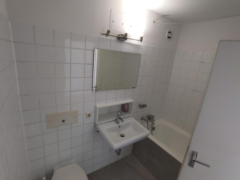 Stadtwohung 39 m² mit Luitpoldpark-Blick – 5. OG, Ostbalkon, neue Fenster, sofort verfügbar – Bild 10