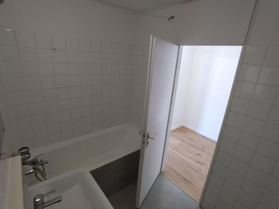 Stadtwohung 39 m² mit Luitpoldpark-Blick – 5. OG, Ostbalkon, neue Fenster, sofort verfügbar – Bild 11