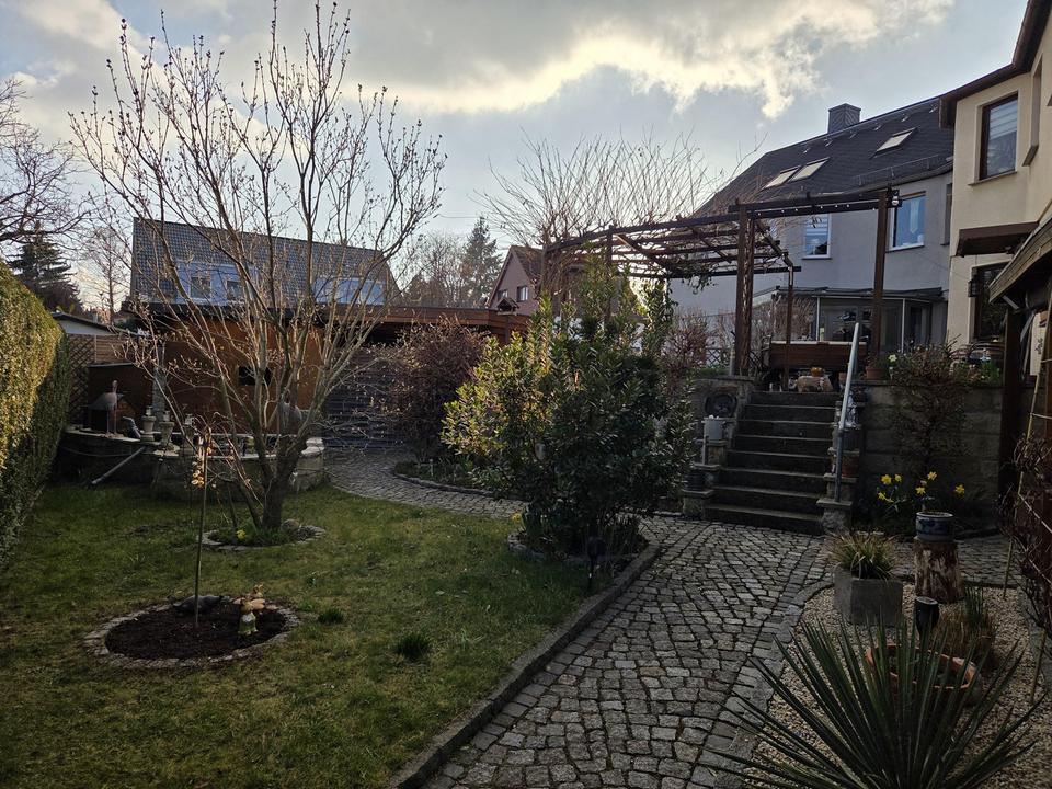 Charmantes Reihenendhaus mit 5 Zimmern+Partykeller in Dresden- Lockwitz incl. Küche