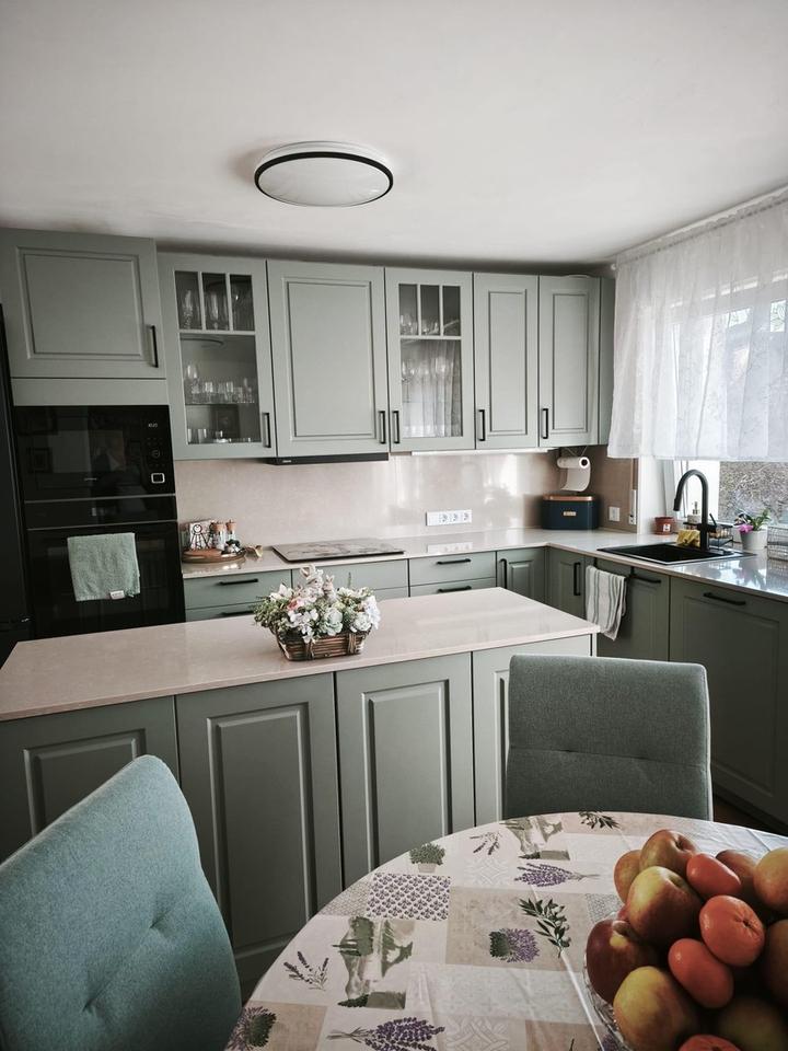 Vollmöbilierte 3,5-Zimmer-Wohnung