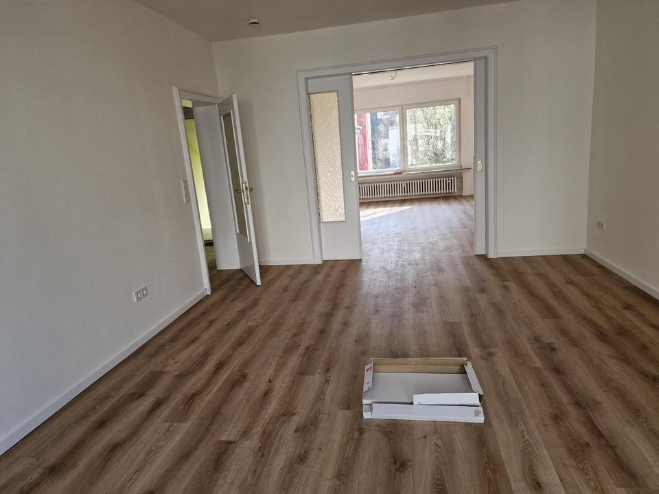Großzügige 5-Zimmer-Wohnung in der ruhigen Arndtstraße im beliebten Kaiserstraßenviertel – Bild 6