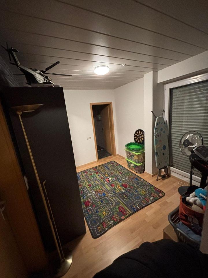 Gepflegte 4-Zimmer-Wohnung inkl. Terrasse und Balkon – Bild 7