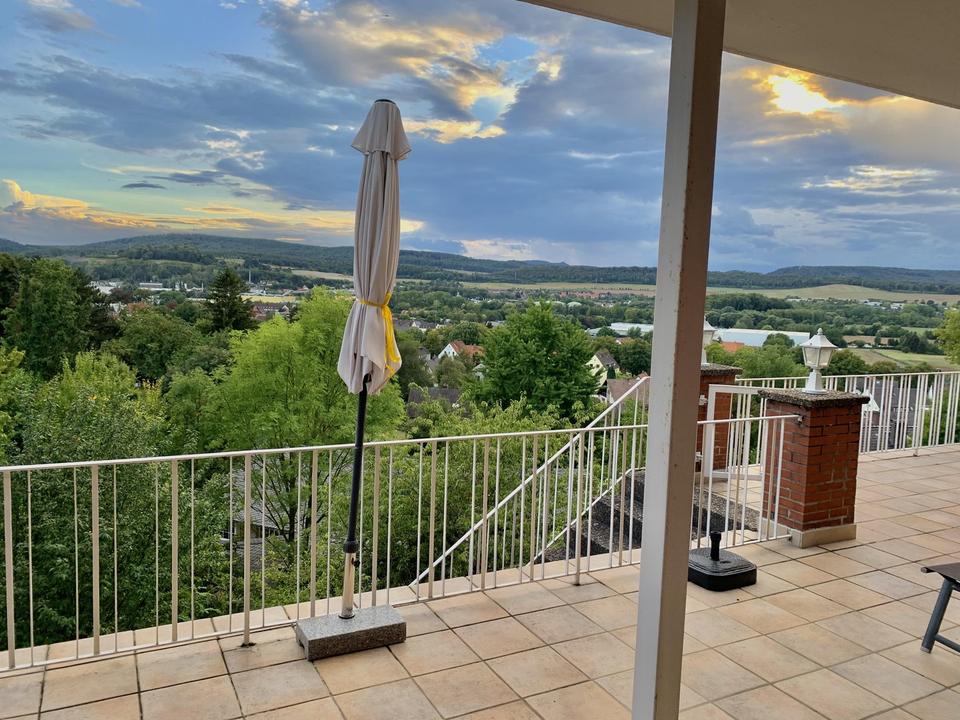 Große 3-Zimmerwohnung mit traumhaftem Ausblick in Alfelder Bestlage – Bild 6