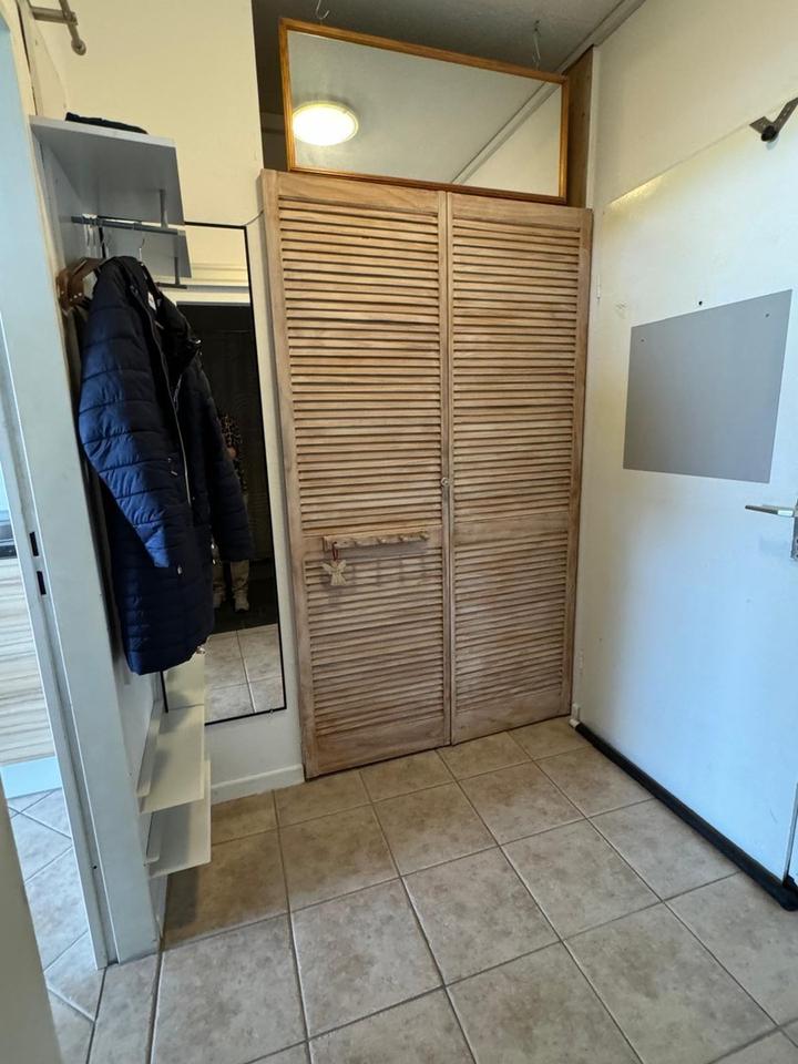 Möblierte 1-Zimmer-Wohnung im 10. Stock mit herrlicher Aussicht – Bild 10