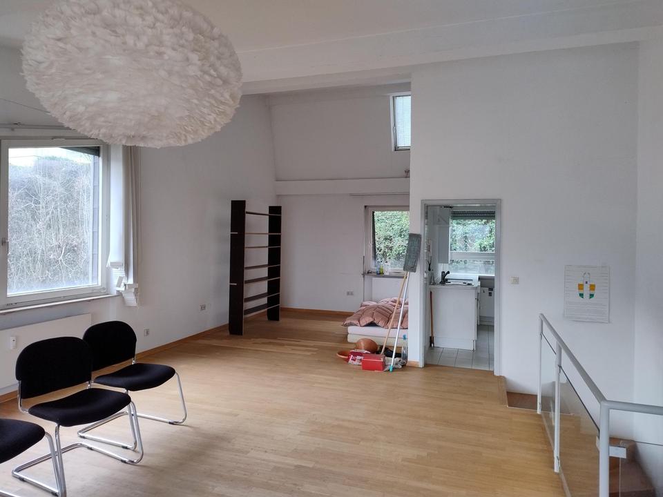 3-Zimmer Maisonette Wohnung in Stuttgart Süd mit grosser Terrasse, Aussicht und Garage – Bild 10