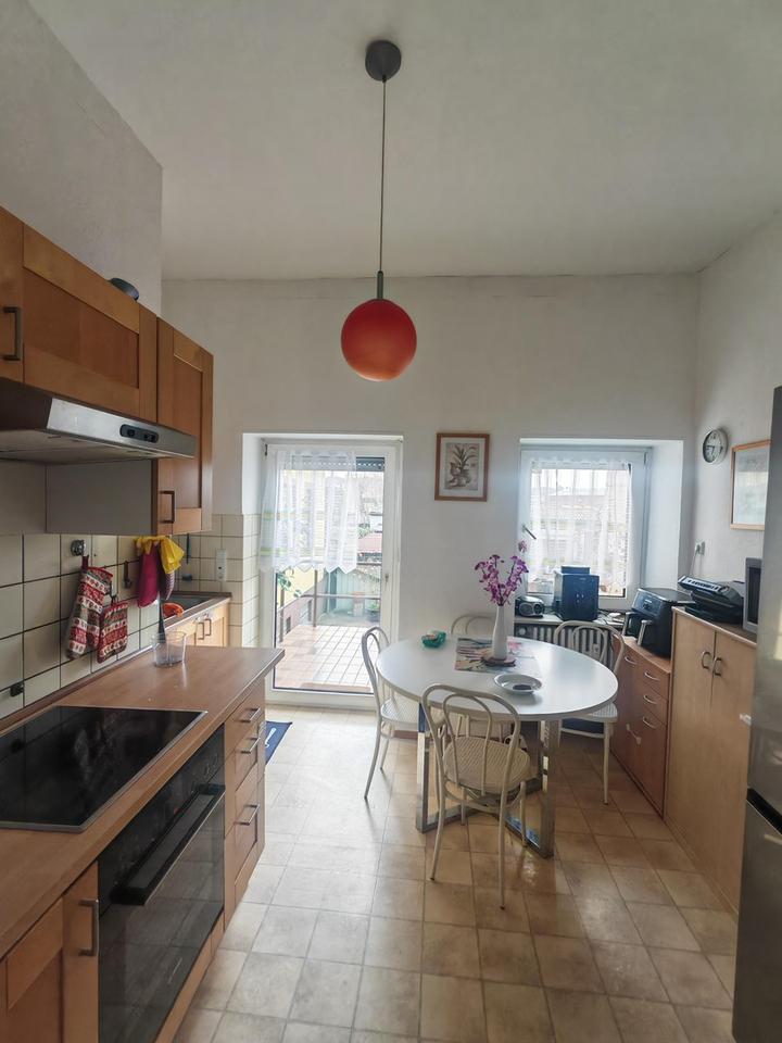 Helle 3 Zimmerwohnung mit Balkon – Bild 3