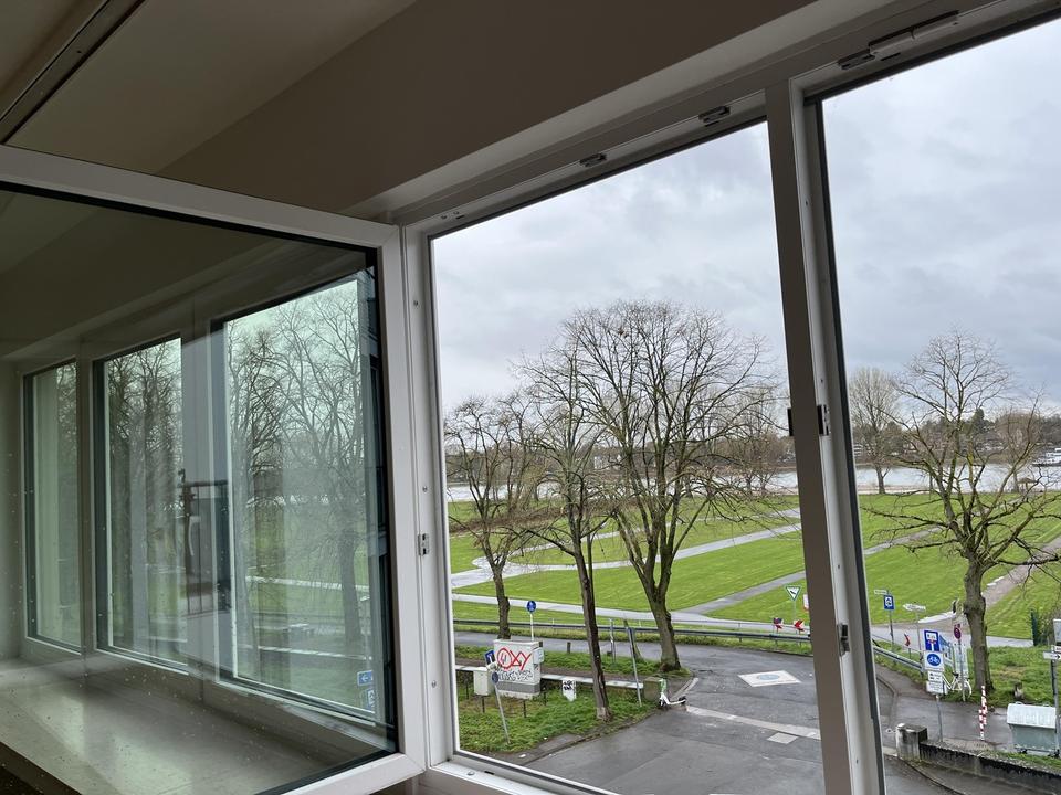 Wohnung mit exklusivem Rheinblick und Einzelgarage + Stellplatz – Bild 2